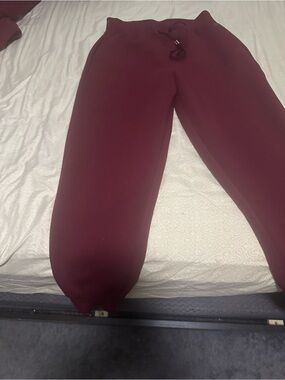 CALIA by Carrie Underwood Burgundy Jogger Pants